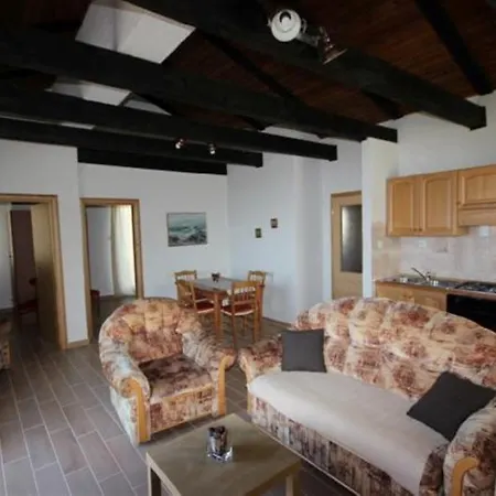 Apartment Crikvenica, Vinodol 15 *